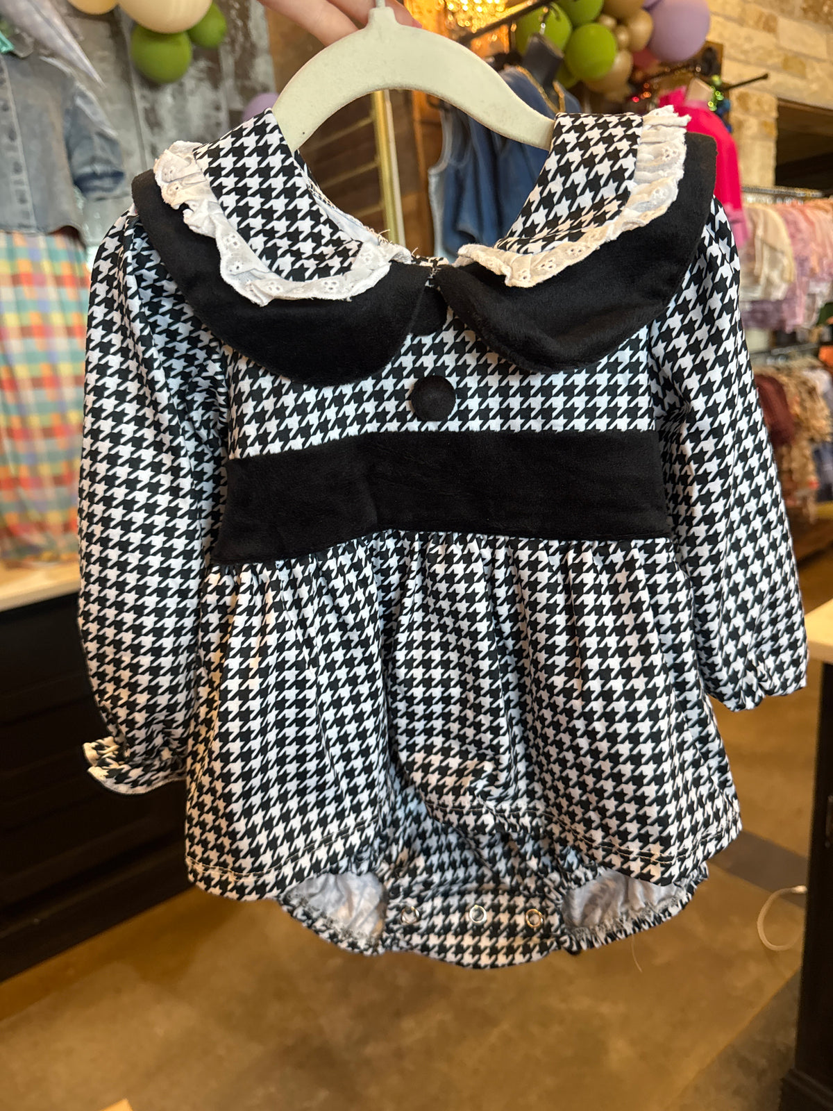 The Harriett Faye Holiday Houndsouth Skirted Bubble