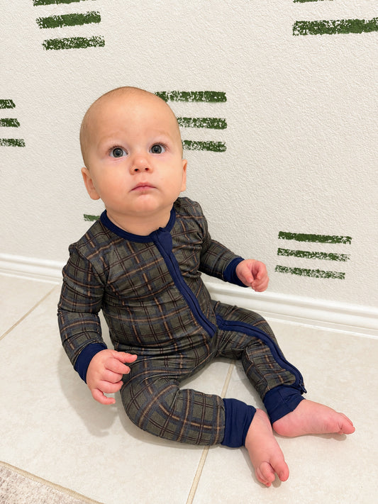 Boys cabin cozy zipper romper