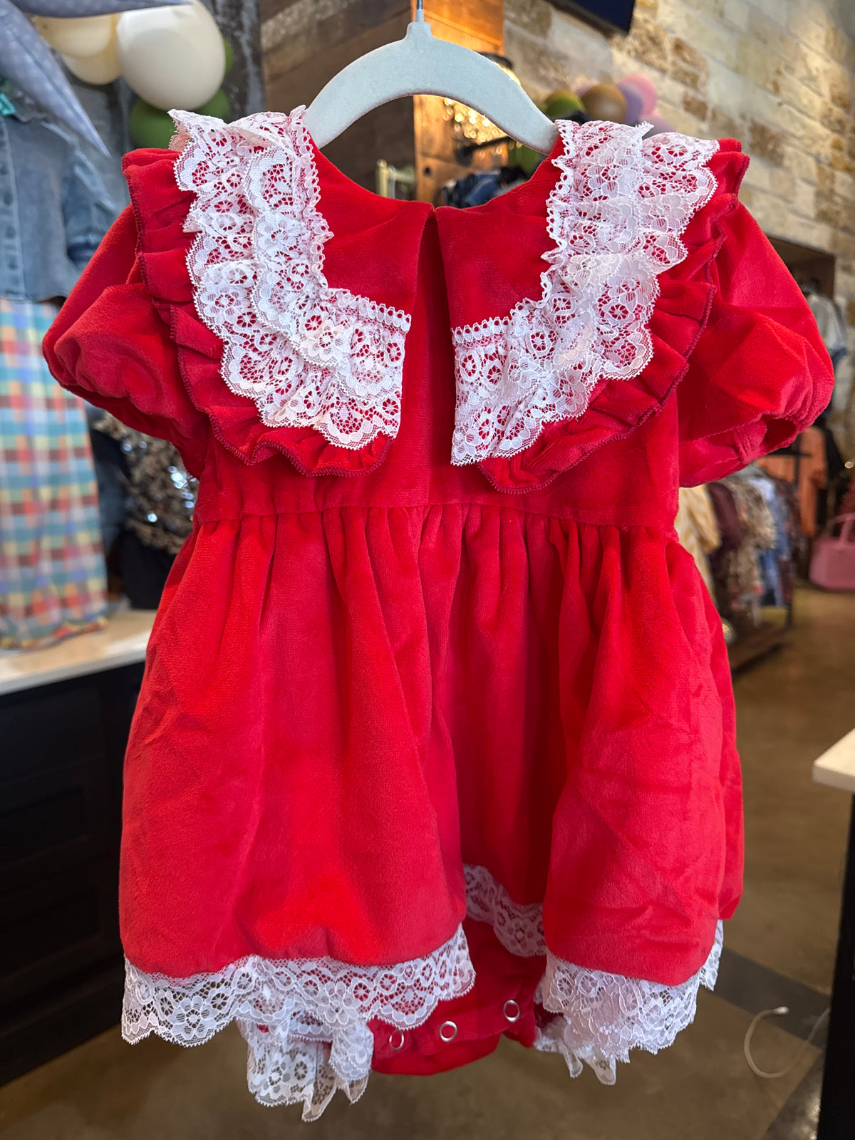 The Scarlet & Lace Skirted Bubble