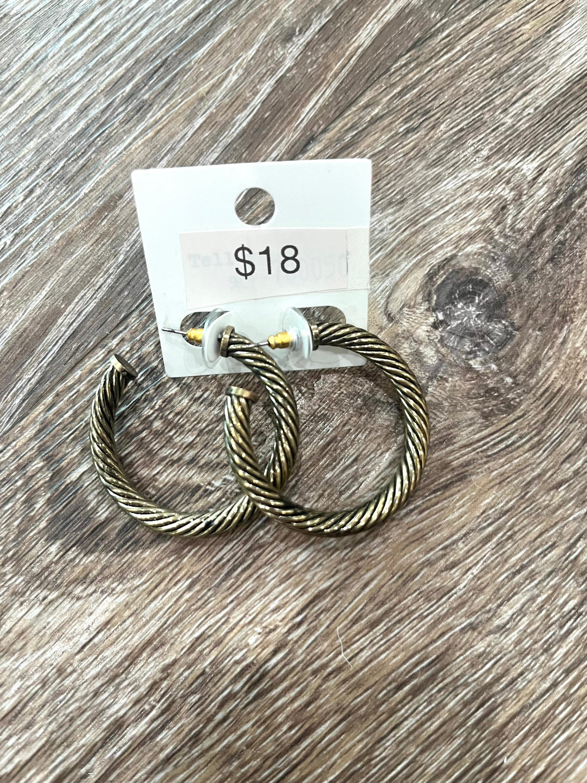 Small Ribbed Hoop